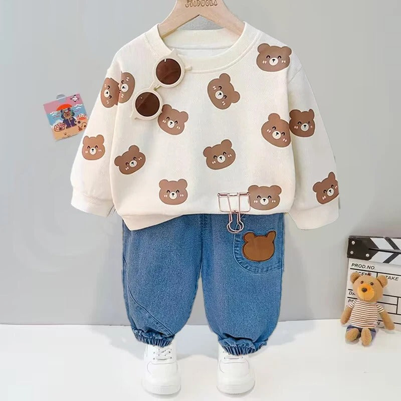 Baby outfit set featuring a shirt with cute bears and comfy pants, available in various colors for playful everyday wear.