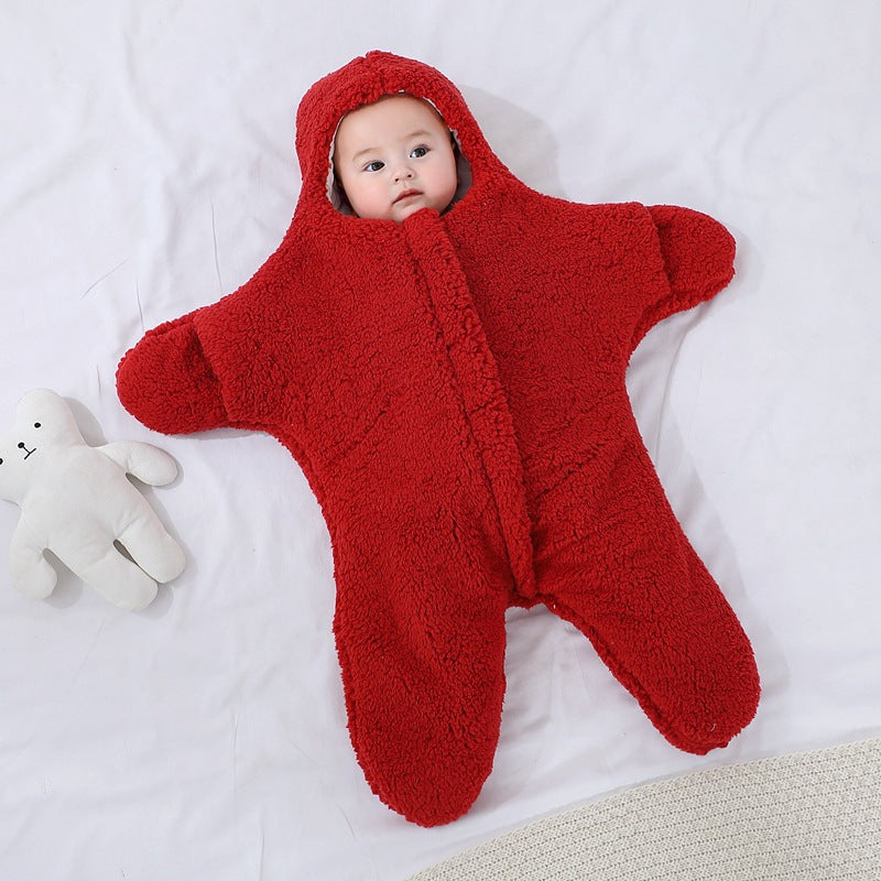 Adorable Baby Starfish Costume in soft, warm fabric – ideal for winter, featuring a cute starfish shape and versatile use as swaddle, sleeping bag, or stroller blanket
