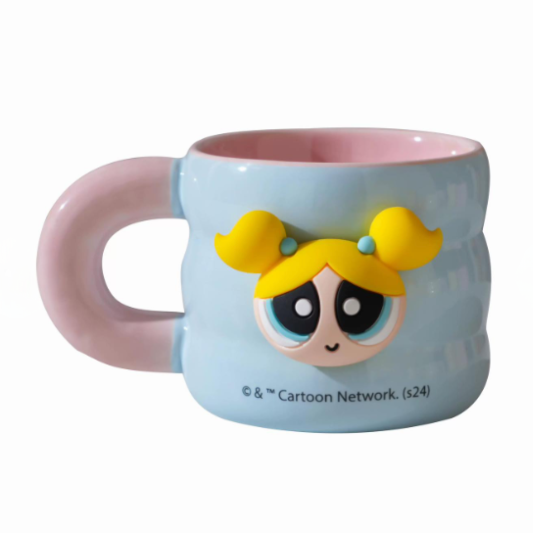 Colorful 320ml kids' mug with wavy grip and detachable magnetic figure – Fun, interactive, and safe ceramic cup for toddlers and children. Perfect for milk, juice, or hot chocolate. Durable, non-toxic, and a great gift idea!
