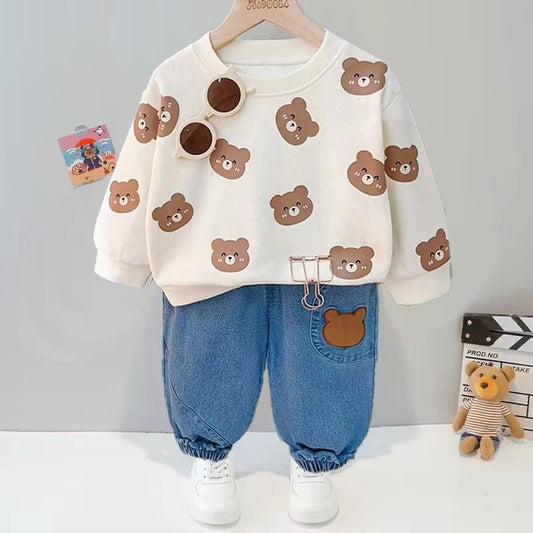 Baby outfit set featuring a shirt with cute bears and comfy pants, available in various colors for playful everyday wear.